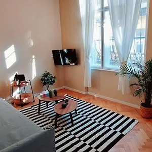 https://a-budapest-downtown-apartments-akcfa.inbudapesthotels.com